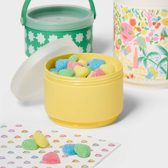 Roller Rabbit x Target Vacation Stackable Snacklebox - Picture 2 of 4